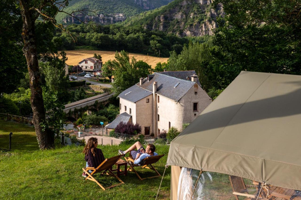 Hotel Camping Rcn Val De Cantobre Esterno foto