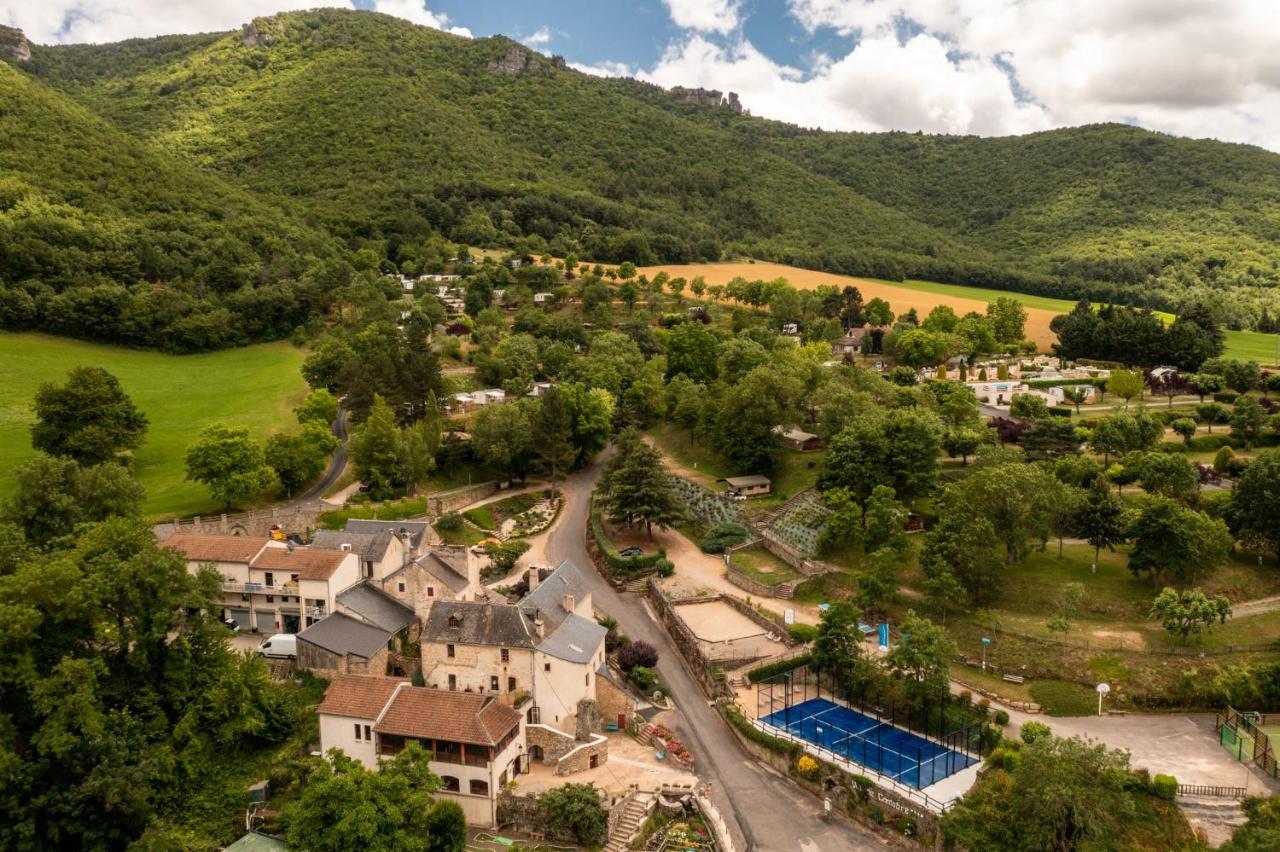 Hotel Camping Rcn Val De Cantobre Esterno foto